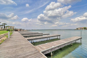 Lake LBJ Condo with Balcony and Shared Boat Docks